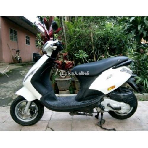 Skuter Matik Skutik Vespa Piaggio Zip Tahun 2011 Bekas Second