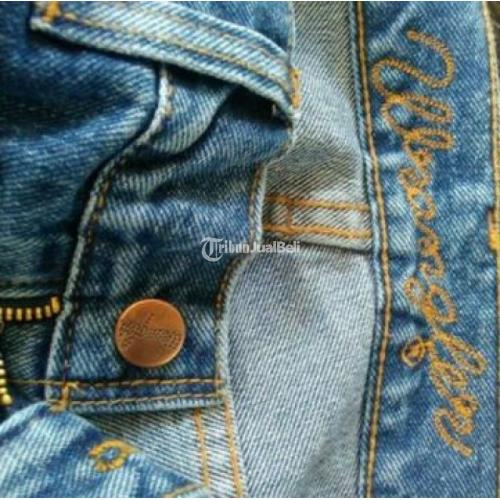 Celana Jeans Wrangler Premium Harga Murah Kualitas Jempolan di Semarang