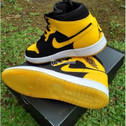 sepatu basket nike air jordan
