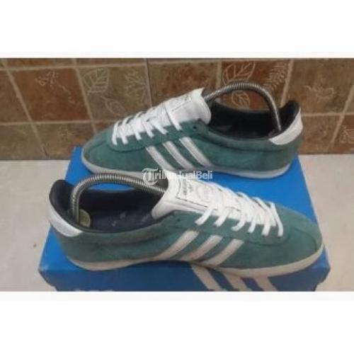 Harga sepatu adidas gazelle cheap og