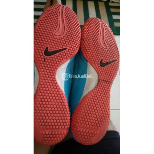 Sepatu futsal hotsell nike hypervenom murah