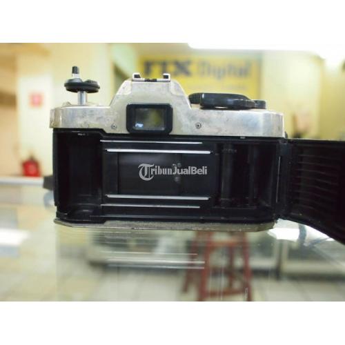 Kamera Analog Nikon FM10 Lensa Nikkor 35di70mm Ais