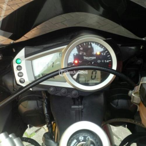 Ducati Triumph Daytona 675R Triple Tahun 2010 Body Mulus - Jakarta Barat