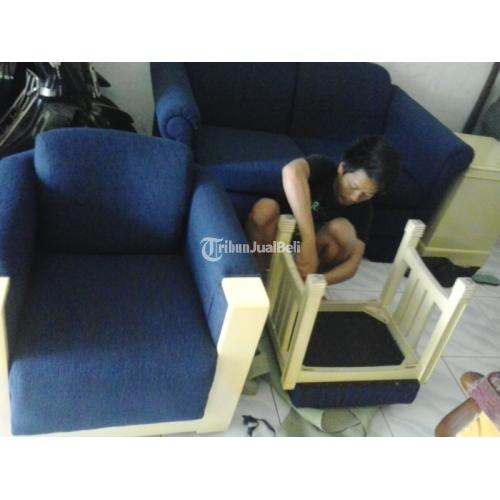 Service Servis Kursi Sofa Harga Murah Berkualitas - Manado