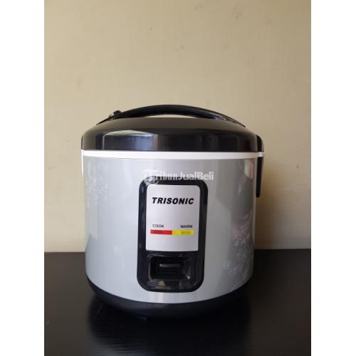 Rice Cooker Magicom Trisonic Ukuran 1,5 Liter Praktis - Jakarta Pusat