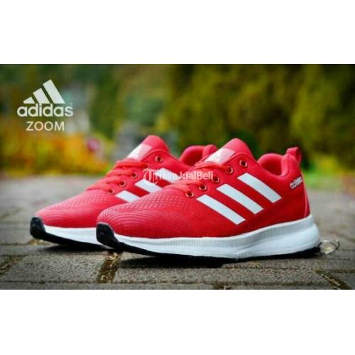 Sepatu running 2025 adidas zoom