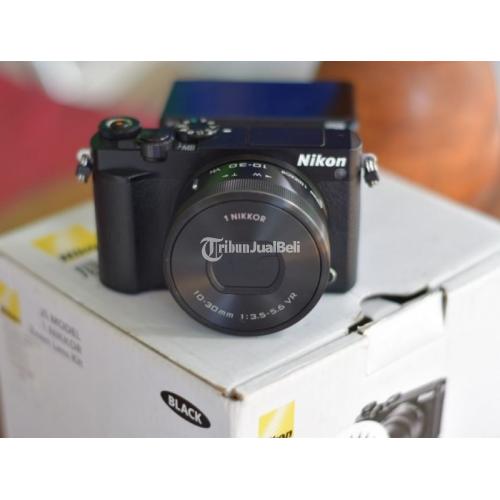 Kamera Mirrorless Nikon J5 kit 10di30mm Resolusi 20Mp Bagus