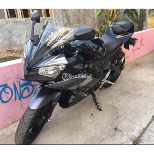 Yamaha R15 Komplit Asli Plat AD Warna Hitam Bagus Tahun 2016 motor - Main Image