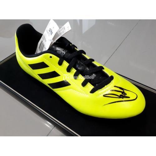 Sepatu Bola Tanda Tangan Kevin De Bruyne KDB001 New Dengan Kotak Kaca Mewah - Jakarta Pusat