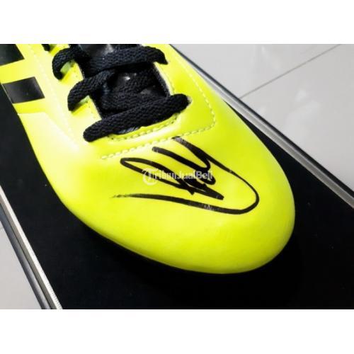 Sepatu Bola Tanda Tangan Kevin De Bruyne KDB001 New Dengan Kotak Kaca Mewah - Jakarta Pusat