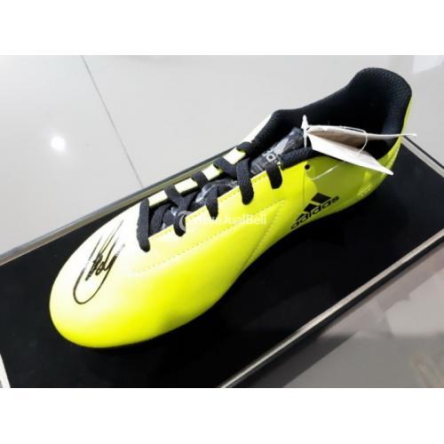 Sepatu Bola Tanda Tangan Kevin De Bruyne KDB001 New Dengan Kotak Kaca Mewah - Jakarta Pusat