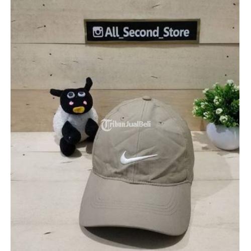 Topi Bekas Nike Mulus Real Pic Mulus Sudah Bersih Siap Pakai di Bandung
