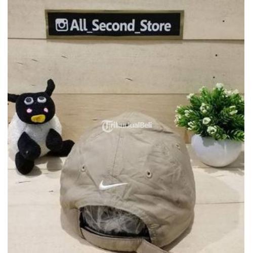 Topi Bekas Nike Mulus Real Pic Mulus Sudah Bersih Siap Pakai di Bandung