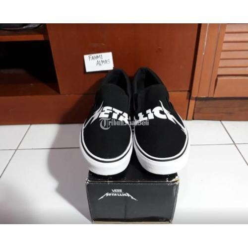 Harga sepatu vans outlet metallica