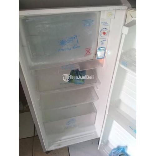 Kulkas Satu Pintu Murah Merek Sanyo Slim Bekas Normal Siap Pakai di