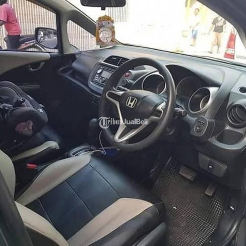 Kredit Mobil Matic Bekas Honda Jazz 2009 Second Normal DP Ringan Harga Murah di Kediri Tribun