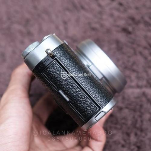 Kamera Mirrorless Bekas Fujifilm X100T Lensa 23 F2 Lengkap Normal Murah