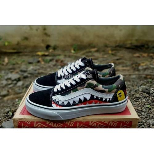 Harga store vans bape