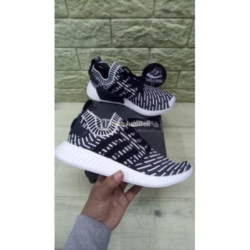 Harga adidas 2024 nmd r2 primeknit