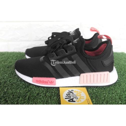 Sepatu Branded Adidas NMD R1 Black Core Peach Pink BNIB Sneakers