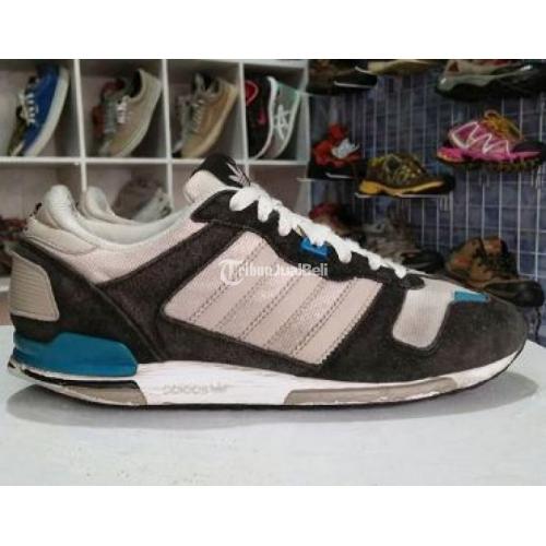 Sepatu Second Adidas ZX 700 Mulus Kondisi Masih Bagus Siap Pakai - Malang
