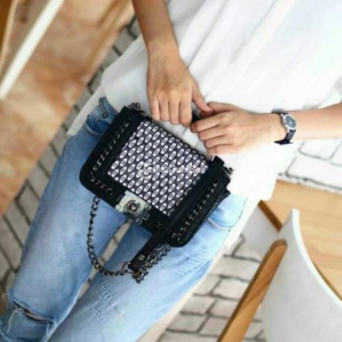 Harga sling hotsell bag chanel