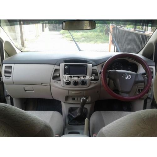 Mobil MPV Second Toyota Kijang Innova 2012 Bensin tipe E AC Double Pajak Panjang - Jambi