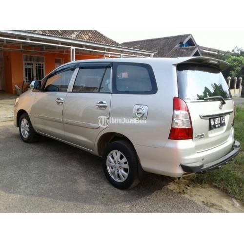 Mobil MPV Second Toyota Kijang Innova 2012 Bensin tipe E AC Double Pajak Panjang - Jambi