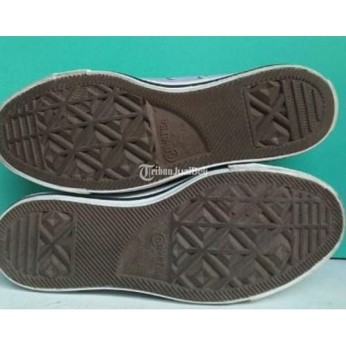 Sepatu Sneakers Second Converse Mulus Original Kondisi Sudah Bersih di