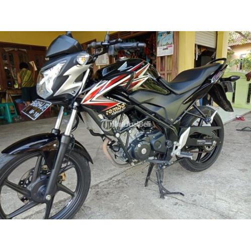 Honda cb150r 2013 deals second