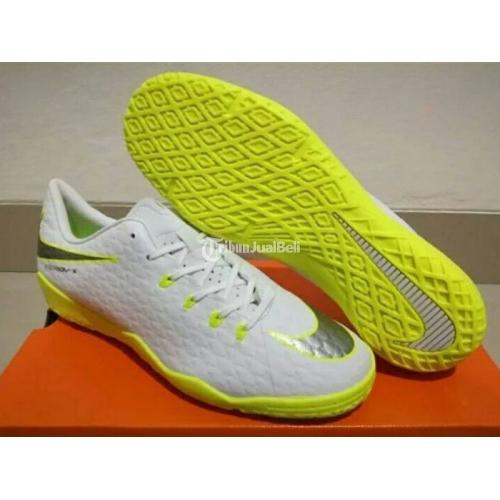 Sepatu futsal on sale nike hypervenom hijau