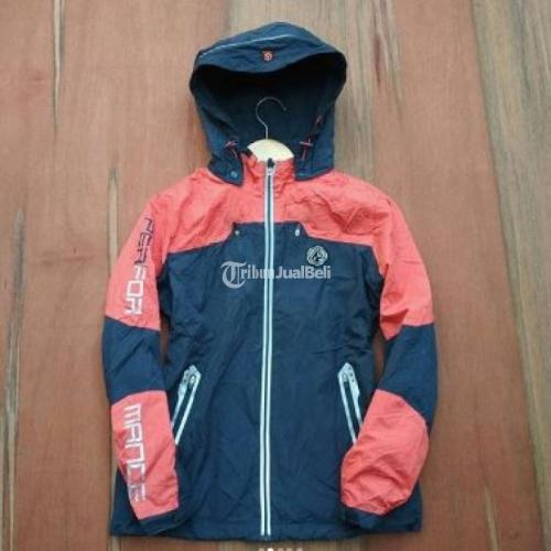 Jaket Outdoor Airwalk Waterproof Mulus Kondisi Aman Siap Pakai - Pontianak