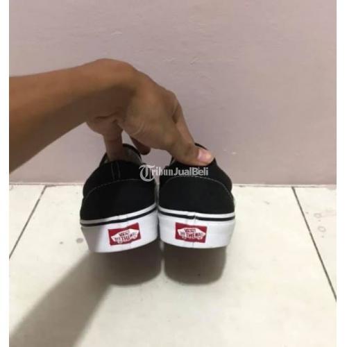 Sepatu Vans Slip On Black White Size 9/42 Like New Bagus Replace