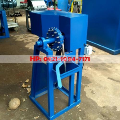 Praktis Mesin Pengupas Batok Kelapa Berkualitas - Denpasar