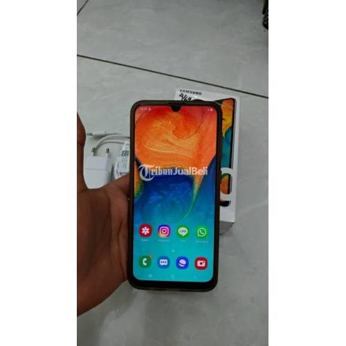 Samsung A30 4/64 gb Warna Putih Bekas All Normal Siap Pakai Fullset di ...