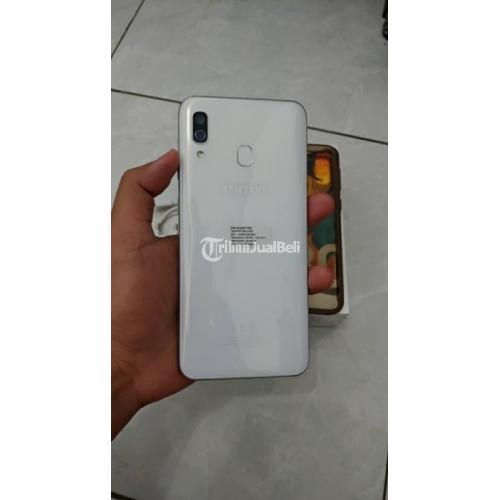 Samsung A30 4/64 gb Warna Putih Bekas All Normal Siap Pakai Fullset di ...