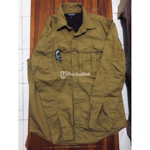 Kemeja Eiger Black Borneo Size L No Minus Pemakaian Baru Warna Masih Bagus - Malang