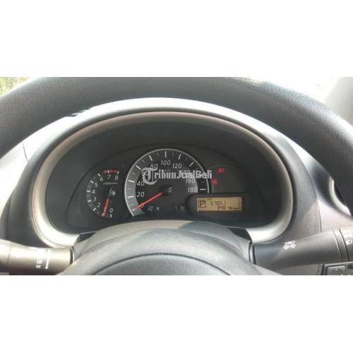 Mobil Matic Murah Nissan March Bekas Tahun 2012 Matic Normal Bisa Kredit - Batam