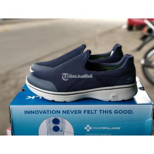 Sepatu Skechers Go Walk 4 Navy Slip On Size 41 di 43 Harga Murah