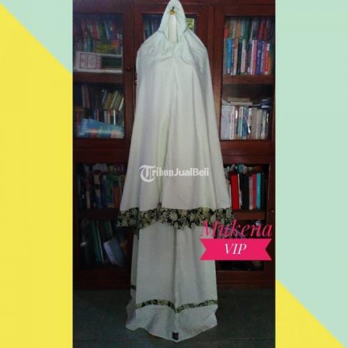Mukena Vip Bahan Polino Warna Hijau Aksesoris Tas Cantik - Sleman, Jogja