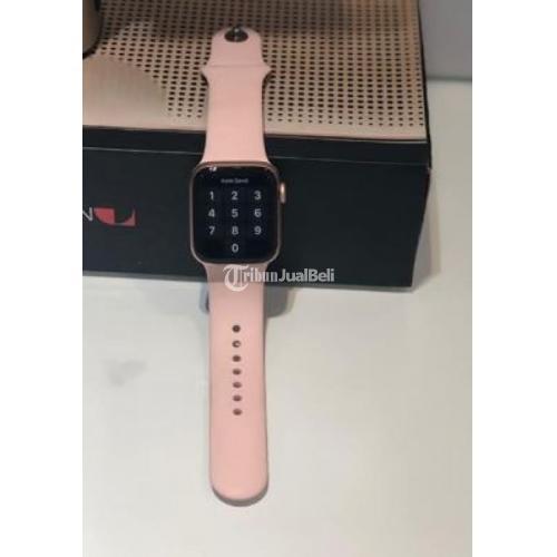 Apple Watch Series 4 Second Pemakaian Singkat Fullset Ori Harga