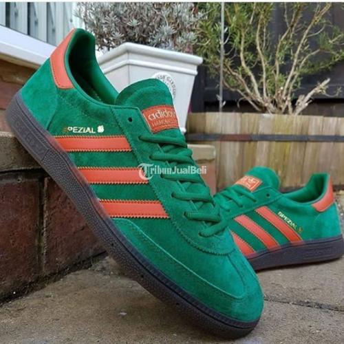 Sepatu discount adidas spezial