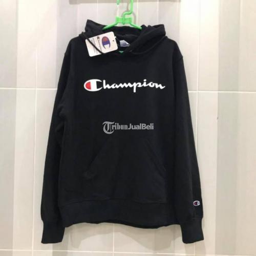 COCOK BUAT LEBARAN Hoodie Champion Black Original BNWT Size S s d XL Ori Harga Nego di Surabaya TribunJualBeli