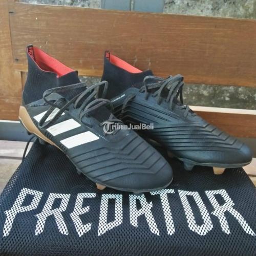 Foto sepatu bola outlet adidas predator