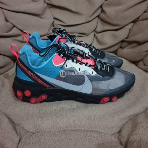 Sepatu Sneakers Nike React Element 87 Solar Red Seken Like New 100% Authentic - Surabaya