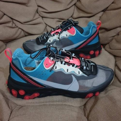 Sepatu Sneakers Nike React Element 87 Solar Red Seken Like New 100% Authentic - Surabaya