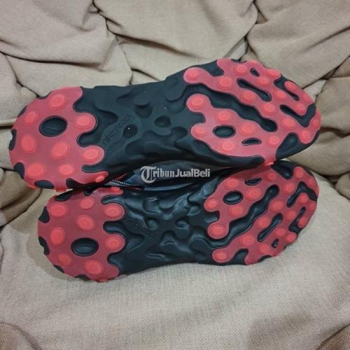 Sepatu Sneakers Nike React Element 87 Solar Red Seken Like New 100% Authentic - Surabaya