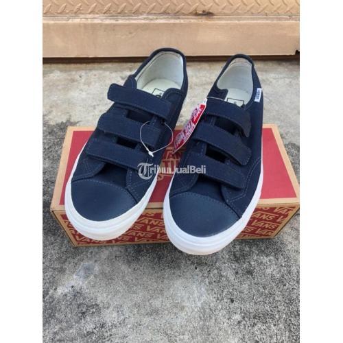 Sepatu vans store velcro