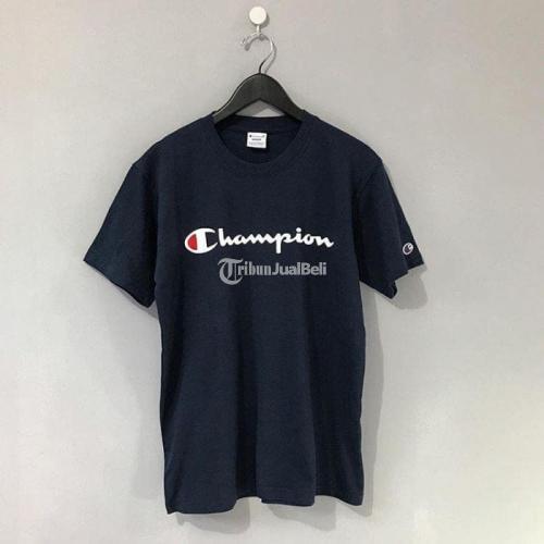 Kaos Champion Size M BNWOT Original Harga Nego - Jogja