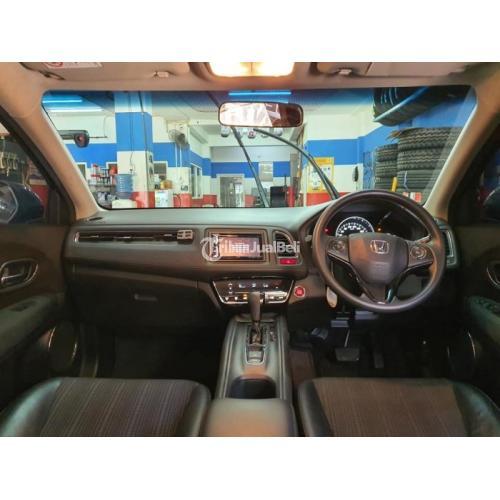 Honda HRV Tahun 2016 Warna Biru Tipe E CVT matic Sangat Mulus Pajak Panjang Harga Nego - Makassar